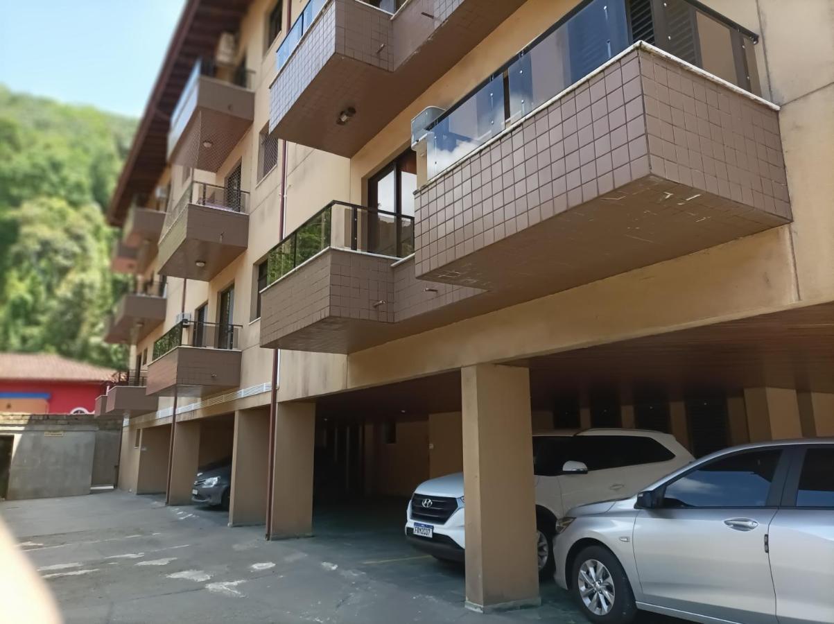 Grande Em Apartamento